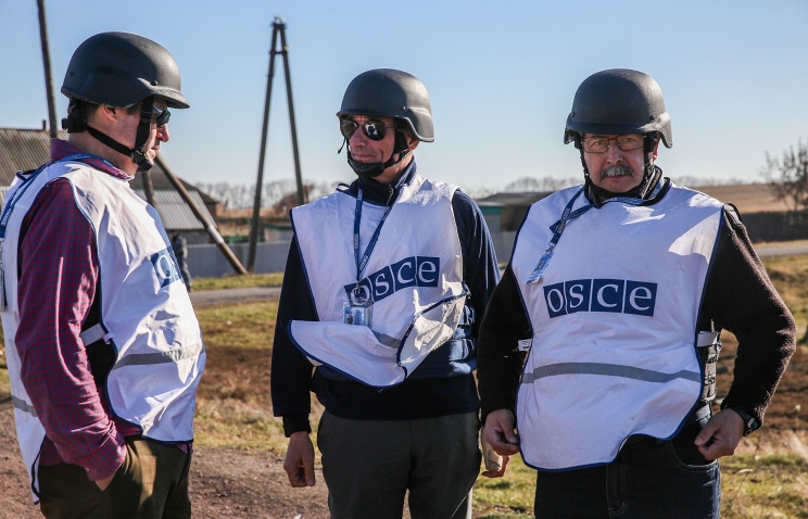 OSCE monitors says Ukrainian troops shot in their direction twice in past two days