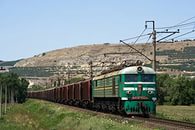 Ukraine shuts down railway traffic to Crimea (VIDEO)