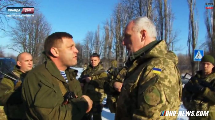 Dialogue entre Alexandre Zakhartchenko et un officier des FAU