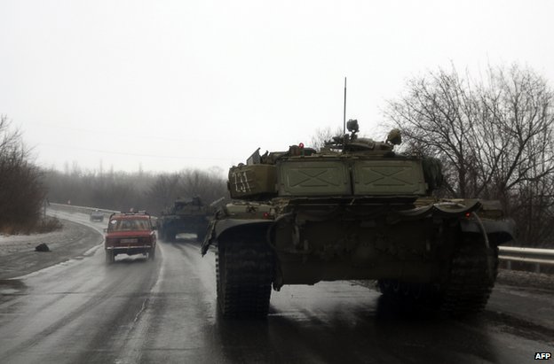 Ukraine crisis: Army retreats at Donetsk airport