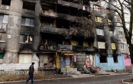 VIDEO (sous-titres français) : Donbass. Chakhtersk. Raconte-moi la guerre…