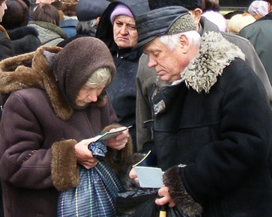 Kiev ‘punishes’ civilians in Donetsk with travel permits and drugs blockade