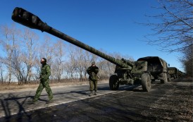 Donezker Volksrepublik beginnt Abzug schwerer Waffen von Trennlinie weil Ukrainische Militärs sich damit nicht beeilen