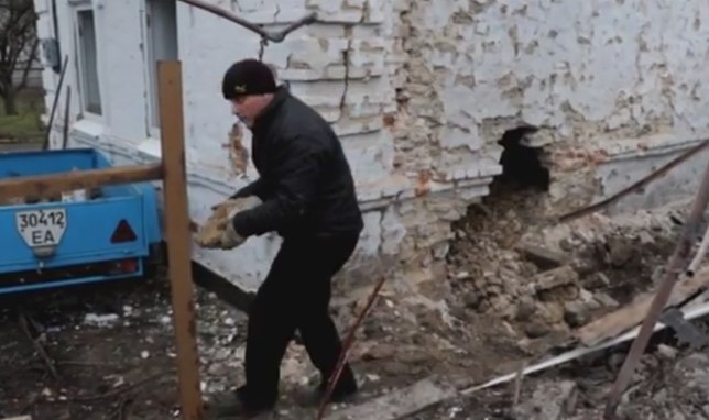 Fighters of Armoured Forces of Ukraine shelled the village Sartana close to Mariupol