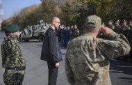 Яценюк потребовал привести украинскую армию в полную боеготовность