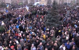 В Киеве проходит митинг с требованием независимости регионов