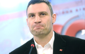 Кличко испугался митингующих и пообещал снизить цены на хлеб