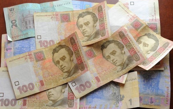 Ukraine: Three Bank Failures in One Day