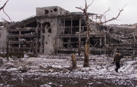 En el aeropuerto de Donetsk, continúa la búsqueda de los cuerpos de los militares ucranianos
