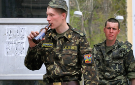 Uncontrolled Ukrainian fascists is in occupied Slavyansk (VIDEO)