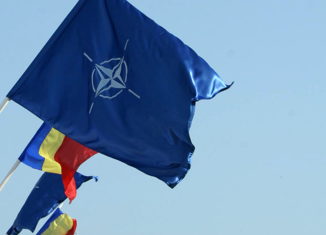Румыния готова разместить на своей территории тяжелую военную технику НАТО