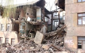 Building construction for Destroyed Debaltsevo
