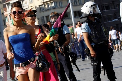 Gay Pride parade was broken up by Istanbul police