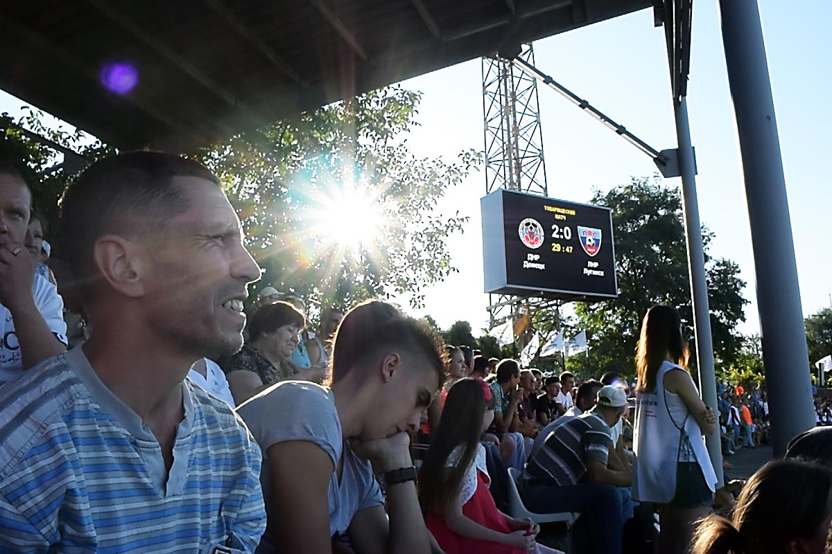 Derby de football : Donetsk-Lougansk, le match de l’espoir