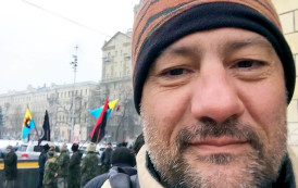 Arrêté et menacé par le SBU, il quitte l’Ukraine