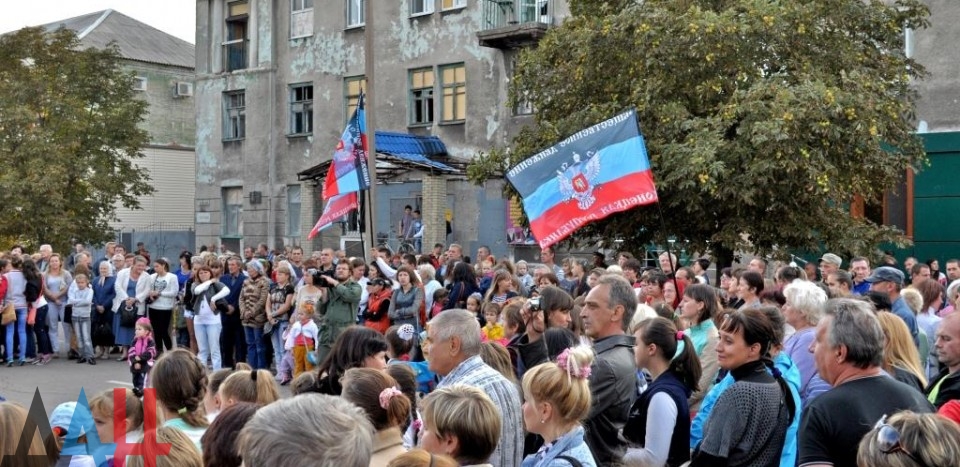 Ожившее после изгнания оккупантов Дебальцево отметило 137-летие праздничным концертом