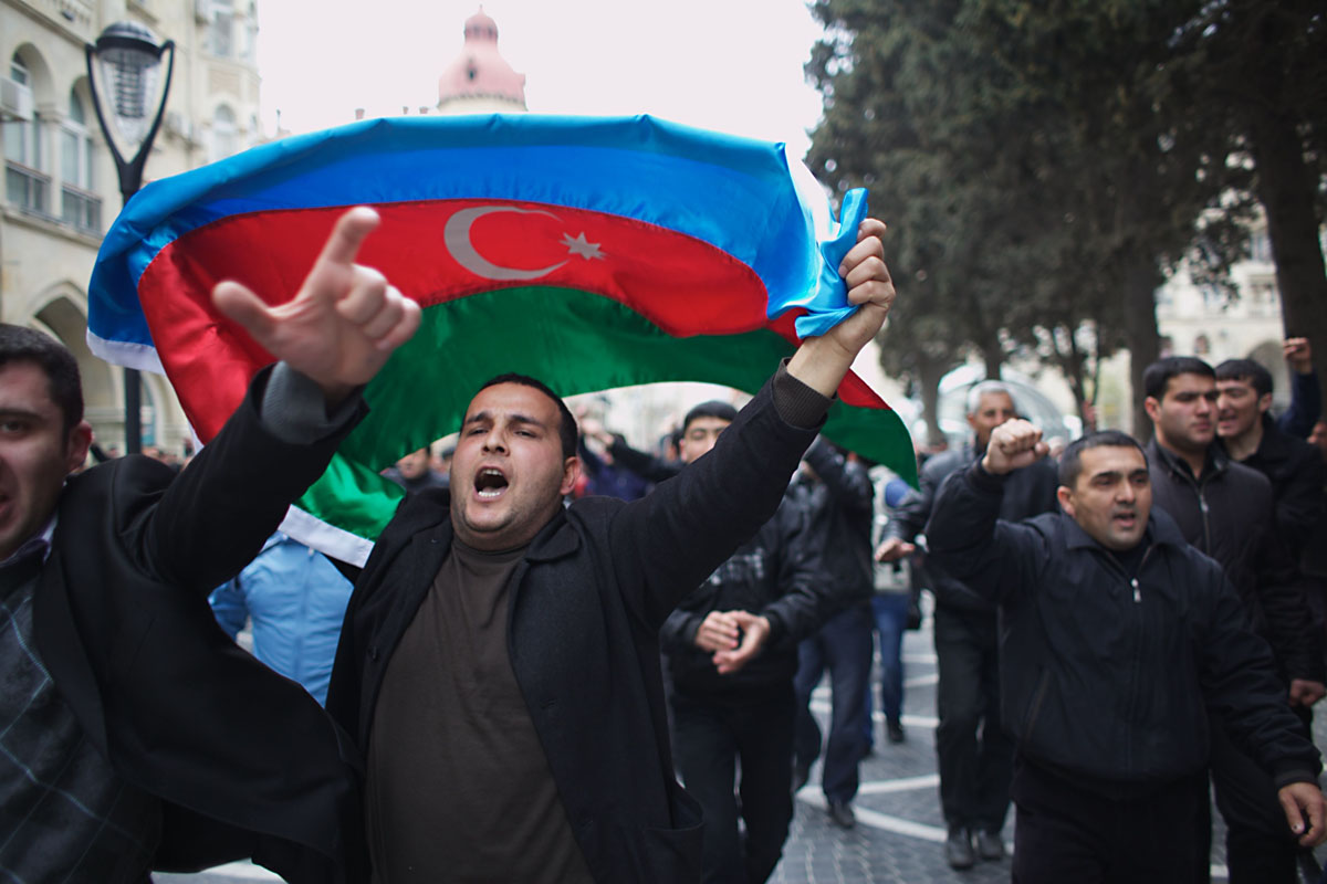 Révolutions oranges: la partie d’échec se poursuit, l’Azerbaïdjan dans le collimateur