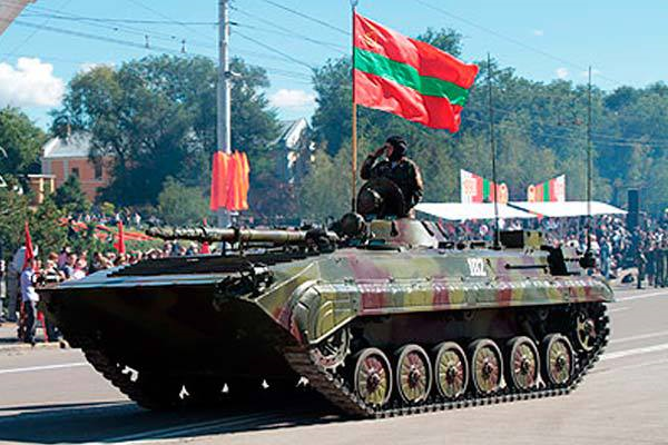 Proud Transdniestria Has Military Parade, Makes Moldova Government Nervous