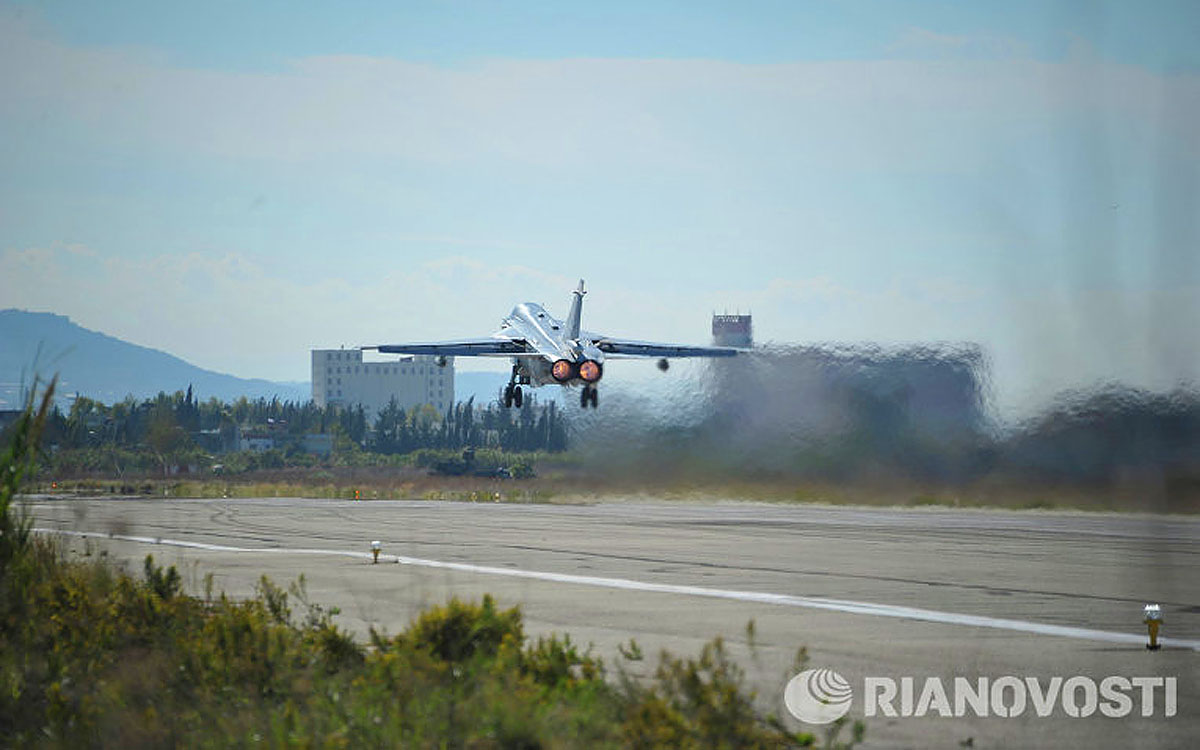 L’aviation russe détruit les réserves de carburant et d’essence de l’EI