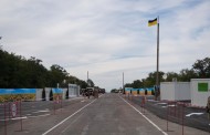 Retired people were taken away their pensions at the checkpoint in Zaytsevo (VIDEO)