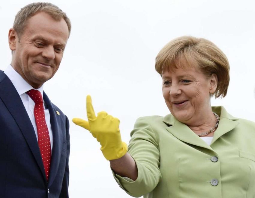 Tusk, Merkel, a “uchodźcy” z Syrii