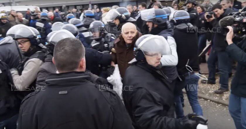 In the face of the entire world French police arrested the general!