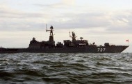 Эсминец ВМС США пытался “отогнать” российский фрегат от авианосца