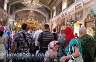 (PHOTOS) La fête de la sainte Trinité a été célébrée à Donetsk