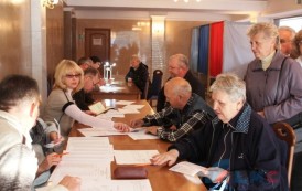 CLOSE TO 8 THOUSAND BALLOTS IN THE FIRST TWO HOURS OF VOTING IN OUR SISTER REPUBLIC OF LUGANSK !