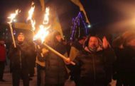 В Славянске нацисты устроили факельное шествие