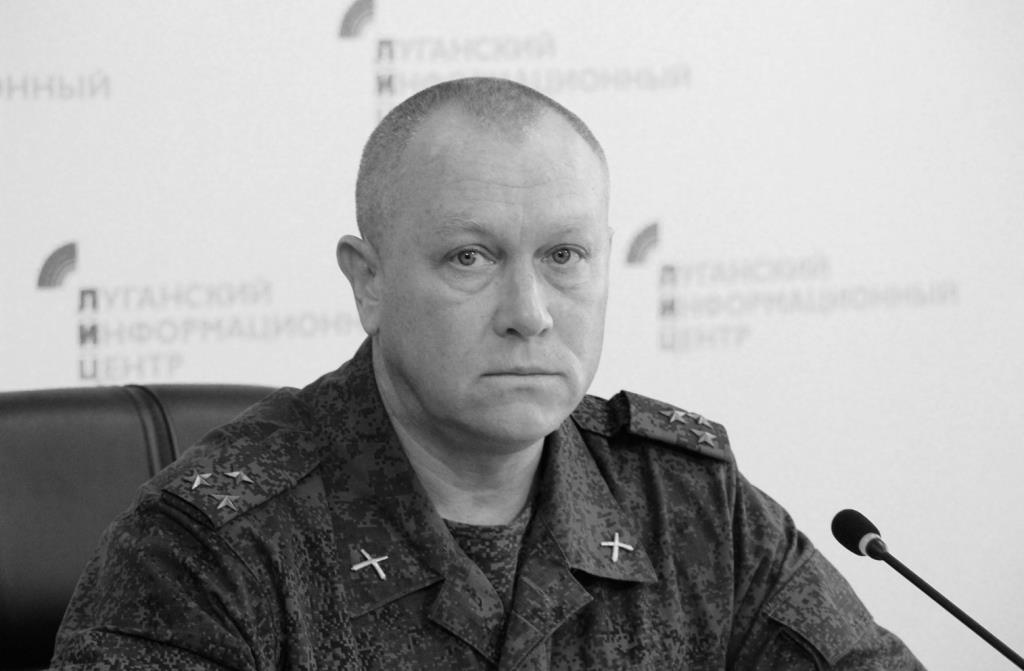 Прощание с трагически погибшим полковником Анащенко началось в Луганске
