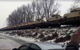 Tanks U.S. pour l’Ukraine: transport de tanks et de véhicules militaires passent la Slovaquie