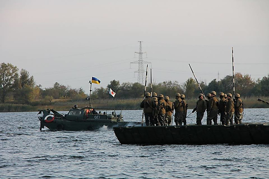 Nazi Ukraine Junta Now Using It’s Navy To Fire And Attack On The Donetsk People’s Army Near Shirokino !