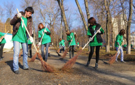 Getting Ready For May Day Holidays, Subbotnik Neighbourhood Cleanup Begins, 124,000 Volunteer Residents Of Lugansk Republic Take Part !