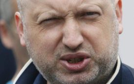 Turchinov called to build “insuperable tower” at the border with Russia