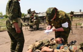 Трое бойцов ЛНР получили ранения в результате боев в районе Желобка